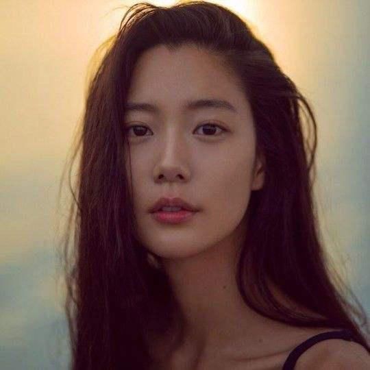 37间房主播跳舞 血色舞娘
